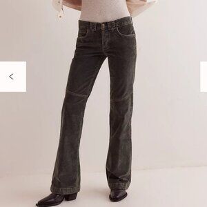 Free People We The Free Flora Cord Low-Rise Bootcut Jeans /Vintage Green/ - S-28
